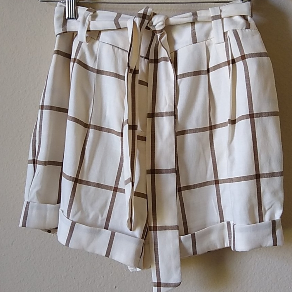Worthington High Rise Windy Plaid Shorts 6P midi